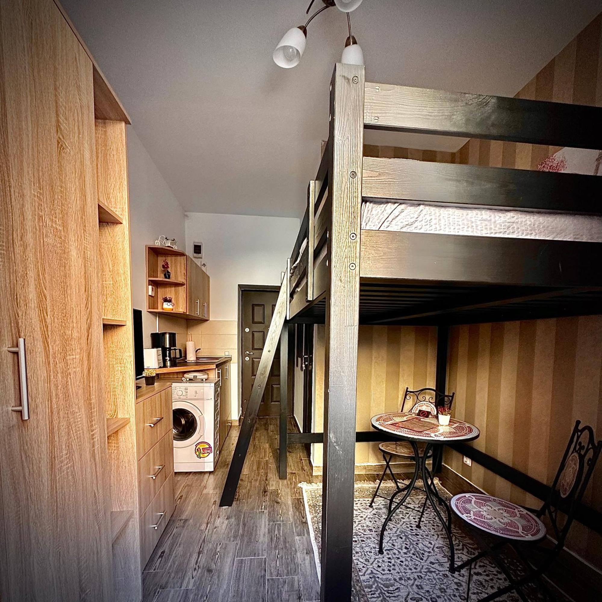 Ada'S Luxury Apartament&Studio - Old City Braşov Eksteriør billede