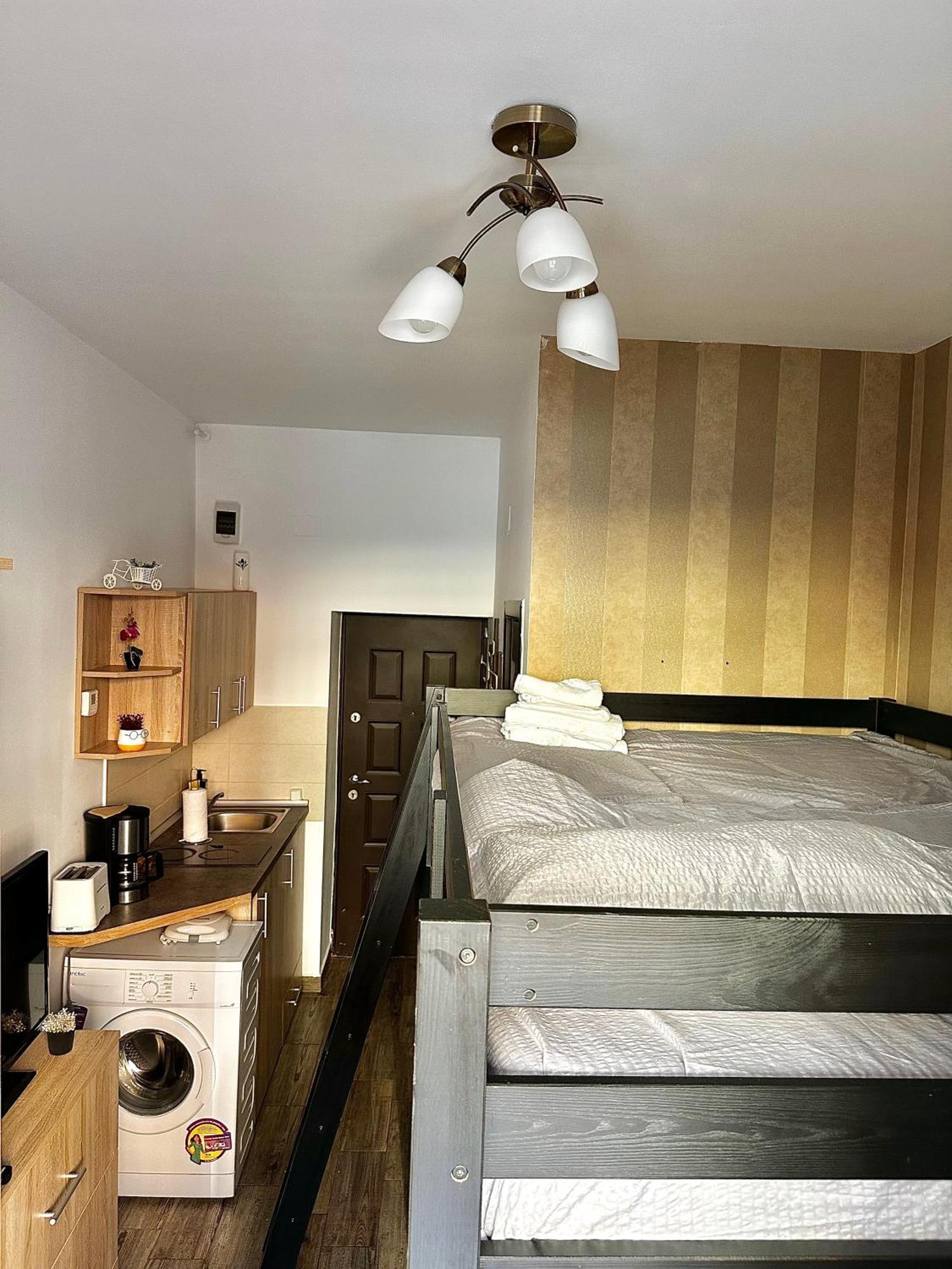 Ada'S Luxury Apartament&Studio - Old City Braşov Eksteriør billede