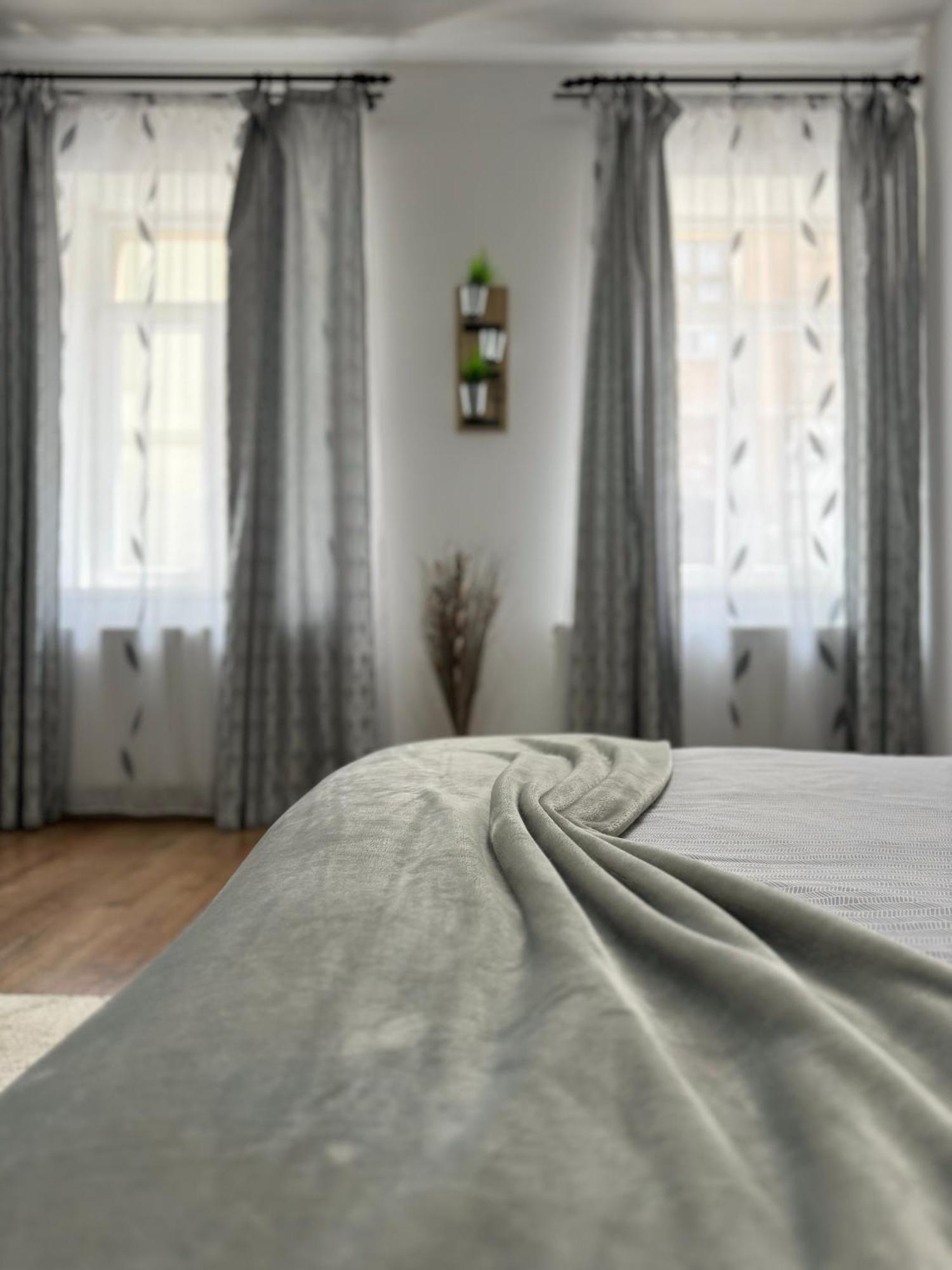 Ada'S Luxury Apartament&Studio - Old City Braşov Eksteriør billede