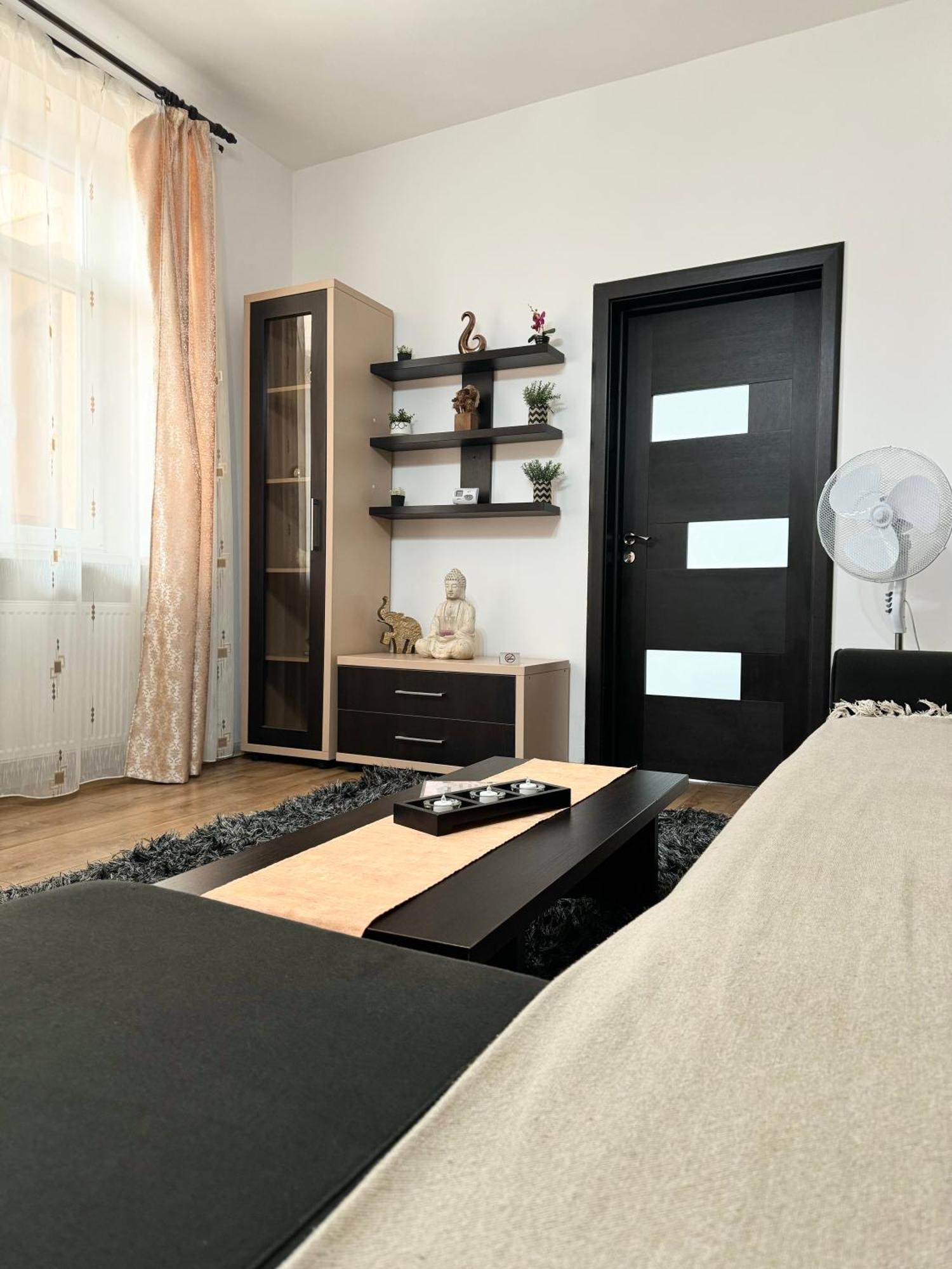 Ada'S Luxury Apartament&Studio - Old City Braşov Eksteriør billede