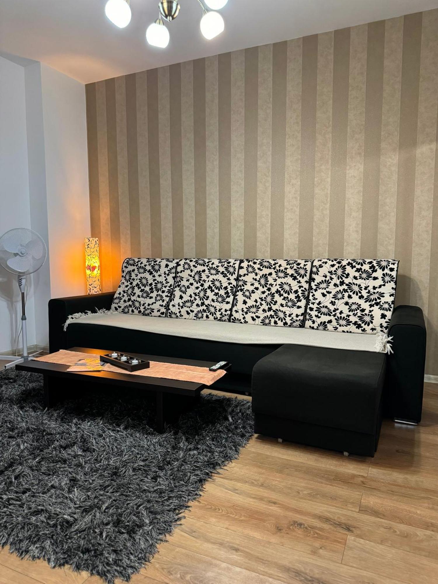 Ada'S Luxury Apartament&Studio - Old City Braşov Eksteriør billede